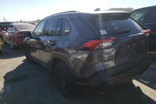 фото Toyota RAV4 LE