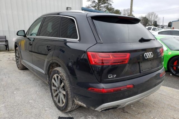 фото Audi Q7 PRESTIGE