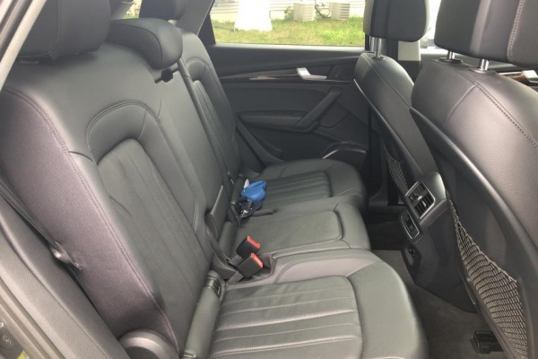 фото Audi Q5 PREMIUM