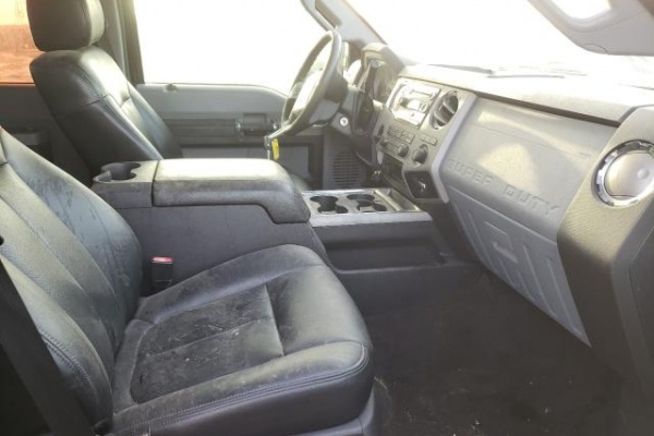 фото Ford F-350 SUPER DUTY