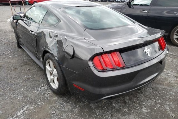 фото Ford Mustang