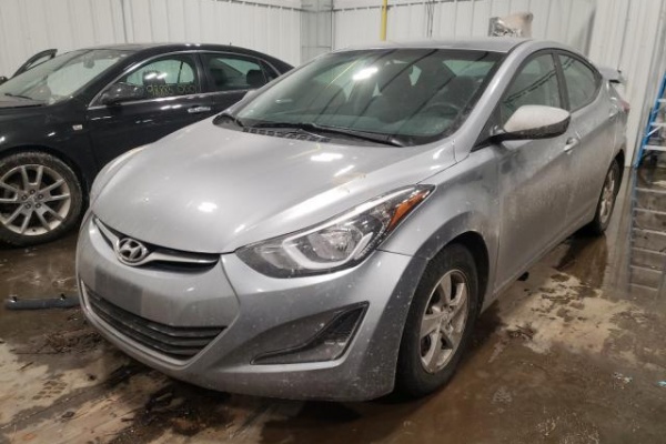 фото Hyundai Elantra SE