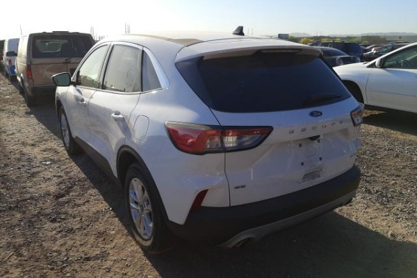 фото Ford Escape SE