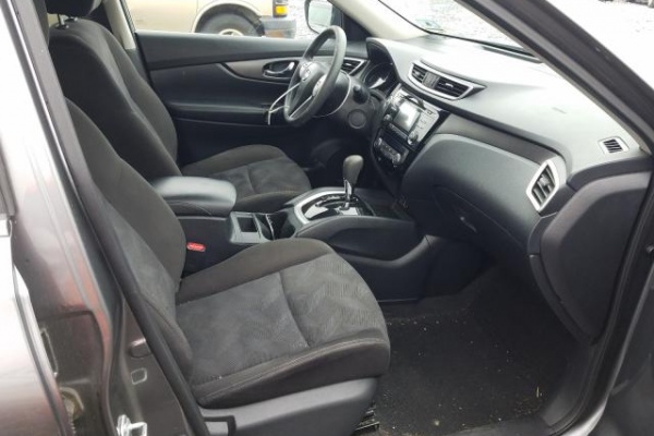 фото Nissan Rogue S