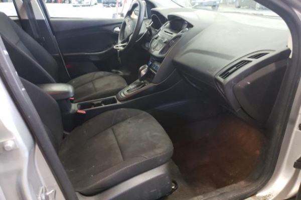 фото Ford Focus SE