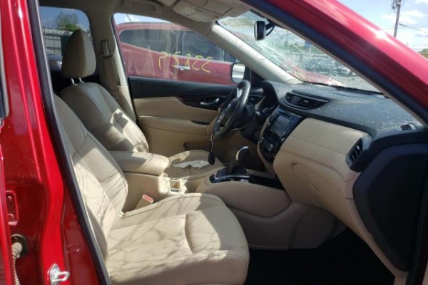 фото Nissan ROGUE S