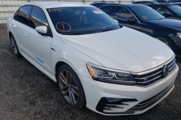 фото Volkswagen Passat S