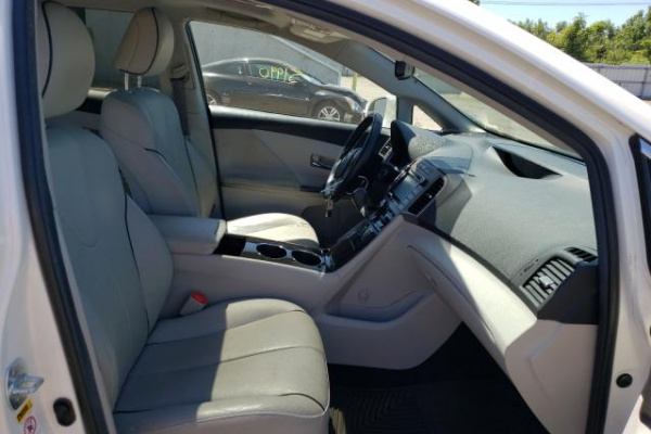 фото TOYOTA VENZA LE