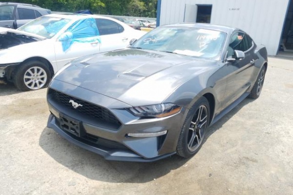 фото Ford Mustang