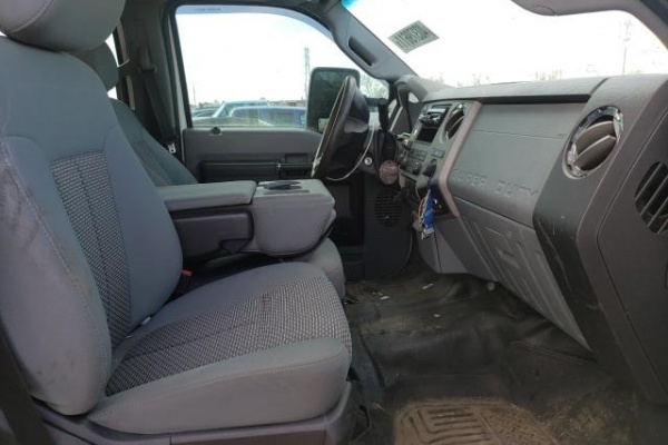 фото Ford F-250 SUPER DUTY