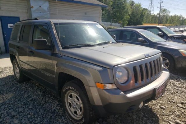 фото jeep PATRIOT SPORT