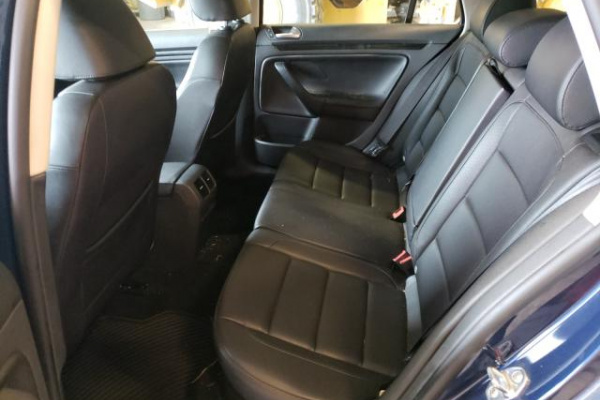 фото Volkswagen Jetta TDI