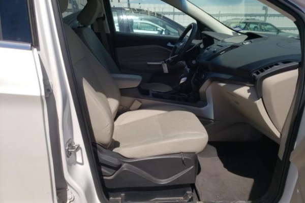 фото Ford Escape SE