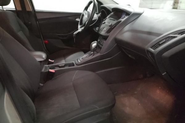 фото Ford Focus SE