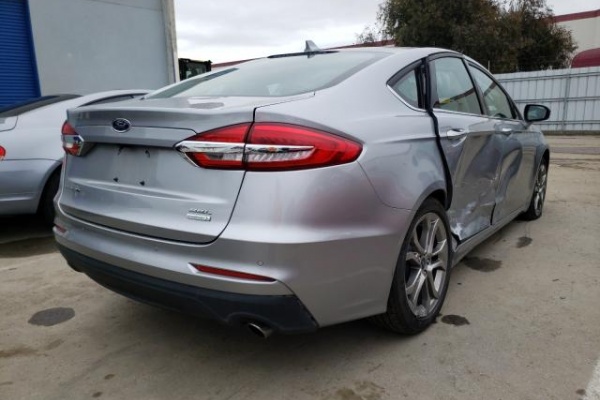 фото Ford Fusion SEL