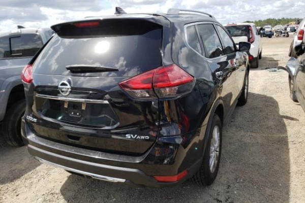 фото Nissan ROGUE S