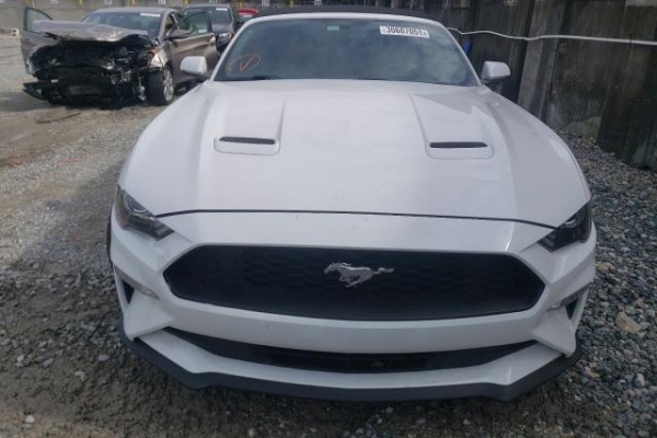 фото Ford Mustang