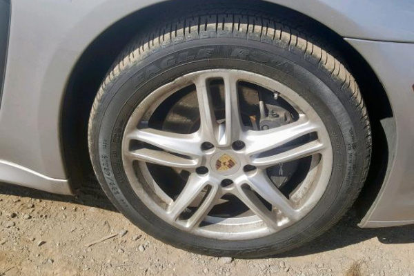 фото PORSCHE PANAMERA 2