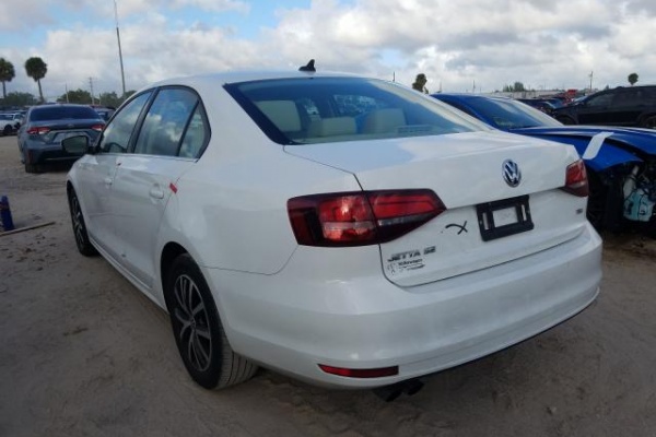 фото VOLKSWAGEN JETTA
