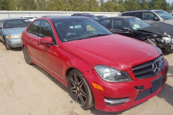 фото Mercedes-BenzC 300 4MATIC