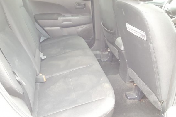 фото Mitsubishi Outlander SPORT ES