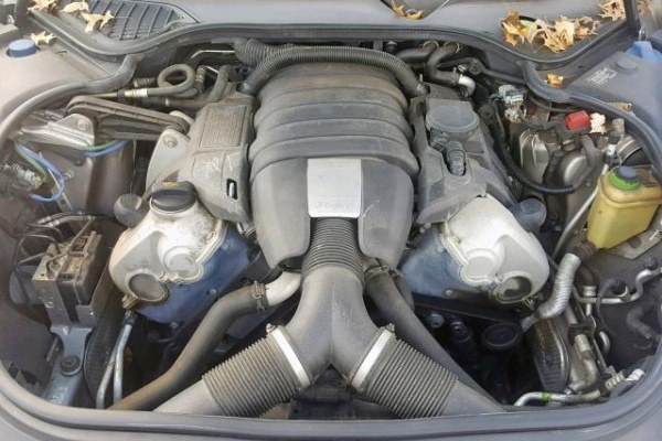 фото PORSCHE PANAMERA 2