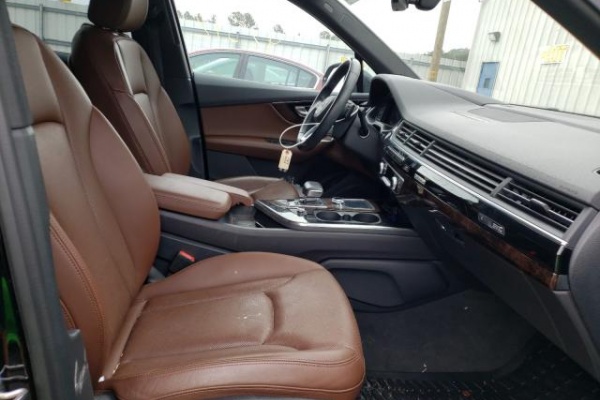 фото Audi Q7 PRESTIGE