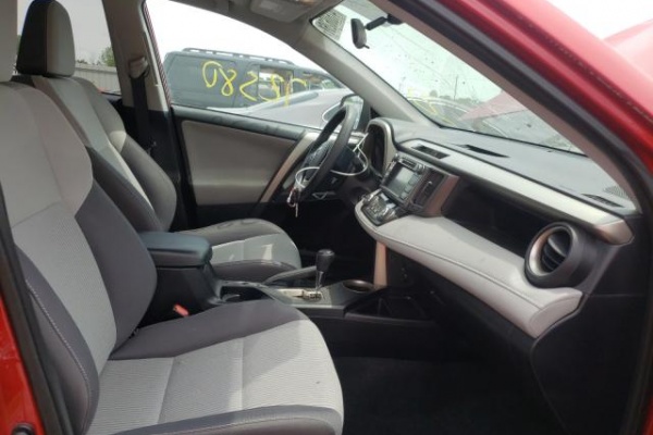 фото Toyota RAV4 XLE