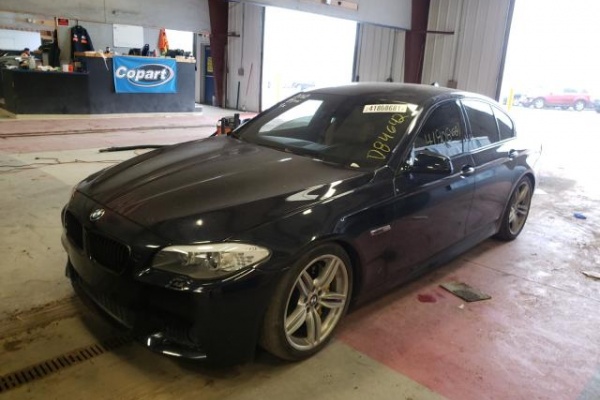 фото BMW 550 XI