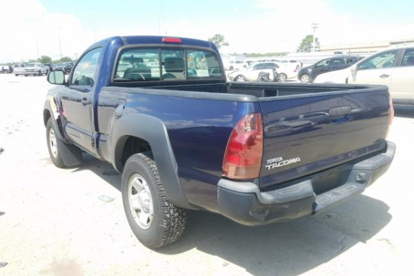 фото TOYOTA TACOMA