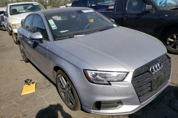 фото Audi A3 Premium