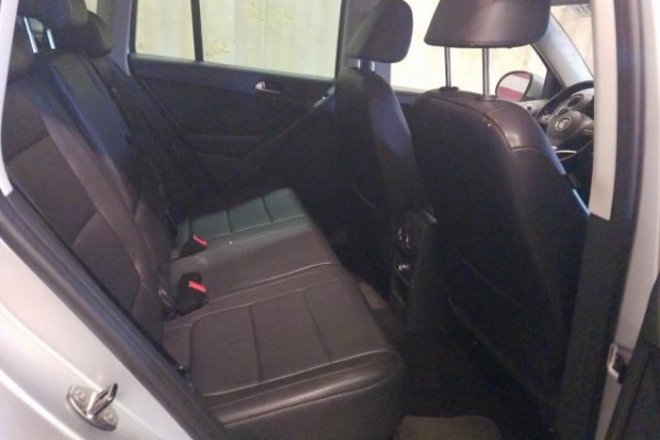 фото Volkswagen Tiguan S