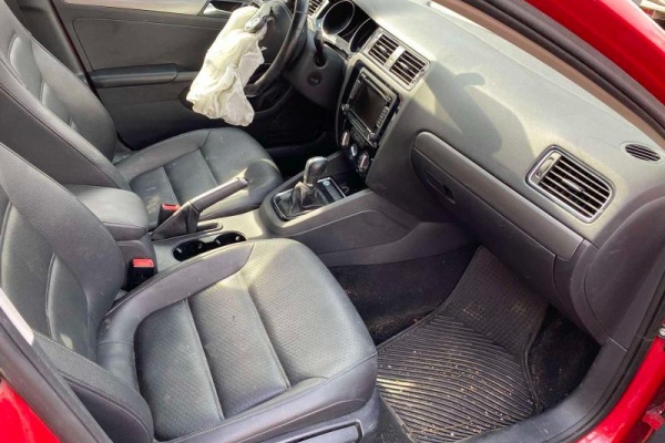 фото Volkswagen Jetta TDI