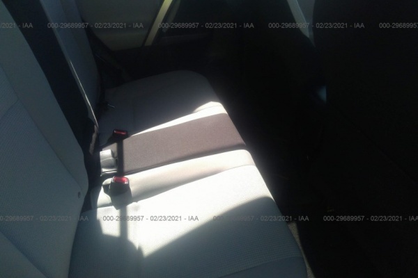 фото Toyota RAV4 XLE