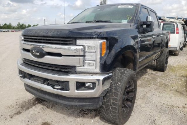 фото Ford F-150 SUPER DUTY