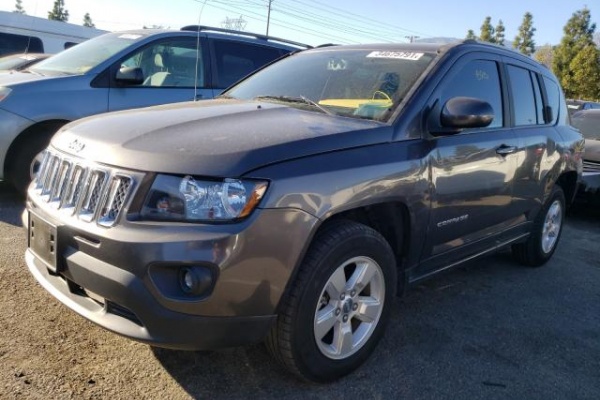 фото jeep COMPASS LATITUDE