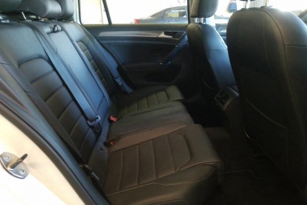 фото Volkswagen golf ALLTRACK S