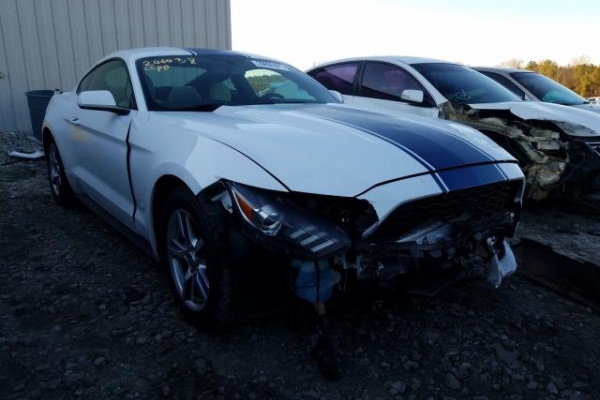 фото Ford Mustang