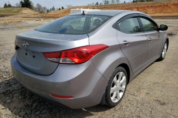 фото Hyundai Elantra SE