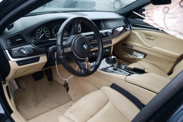 фото BMW 528 XI