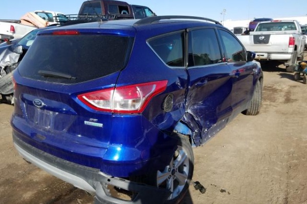 фото Ford Escape SE