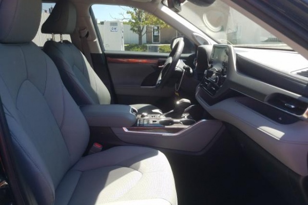 фото Toyota HIGHLANDER LIMITED