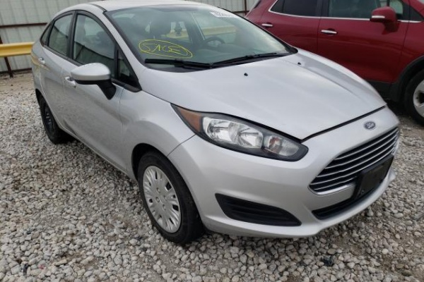 фото Ford Fiesta S