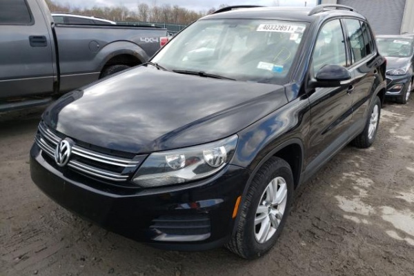 фото Volkswagen TIGUAN