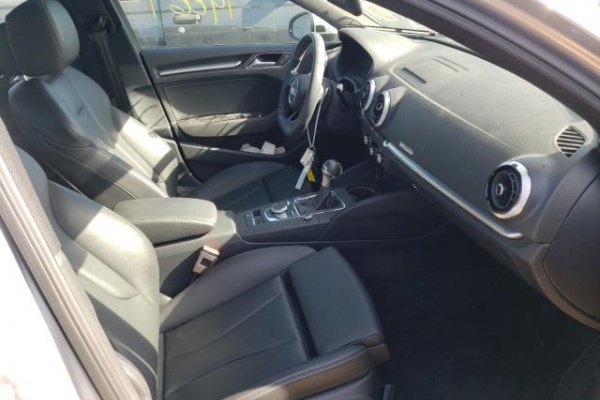 фото Audi A3 Premium