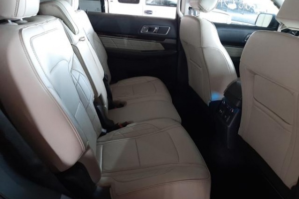 фото Ford Explorer PLATINUM