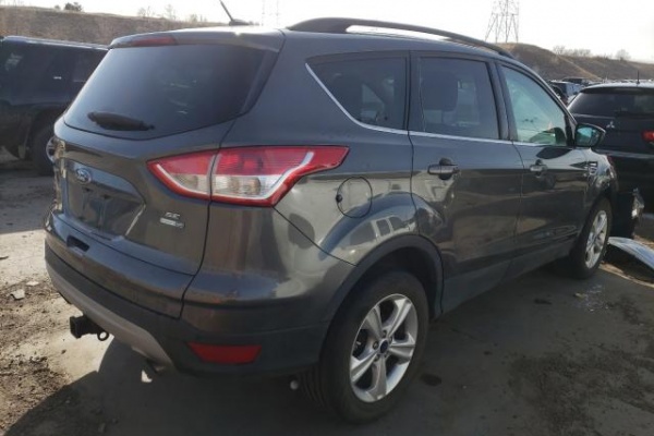 фото Ford Escape SE
