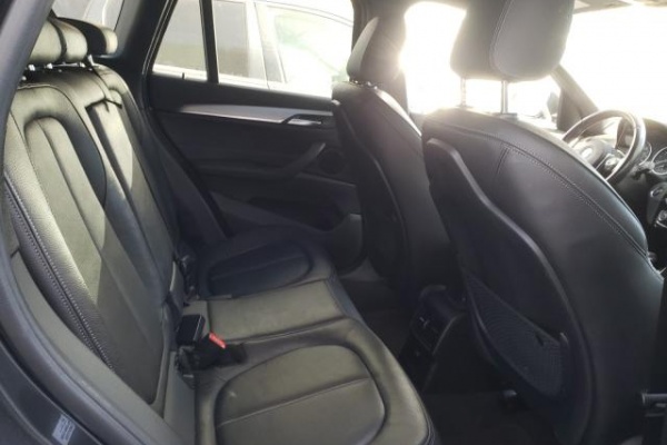 фото BMW X1 SDRIVE28I