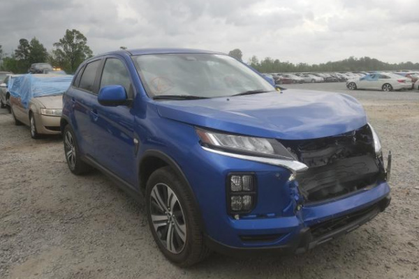 фото MITSUBISHI OUTLANDER