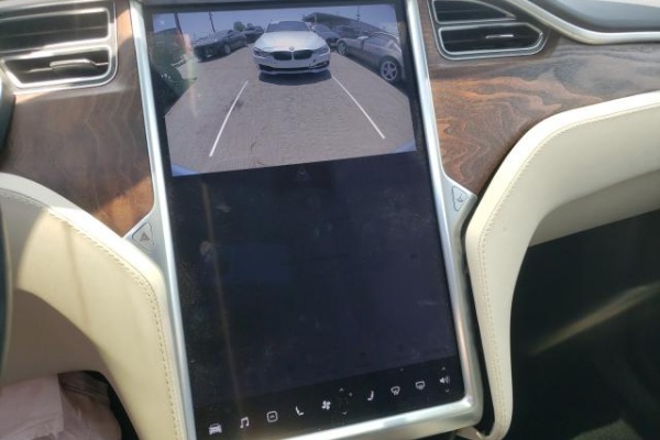 фото Tesla MODEL X